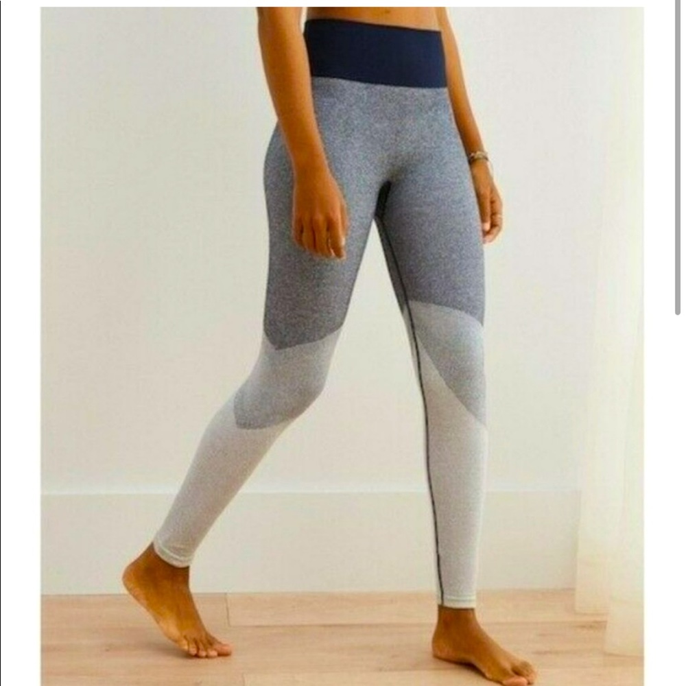 Aerie Seemless Ribbed Gray Leggings